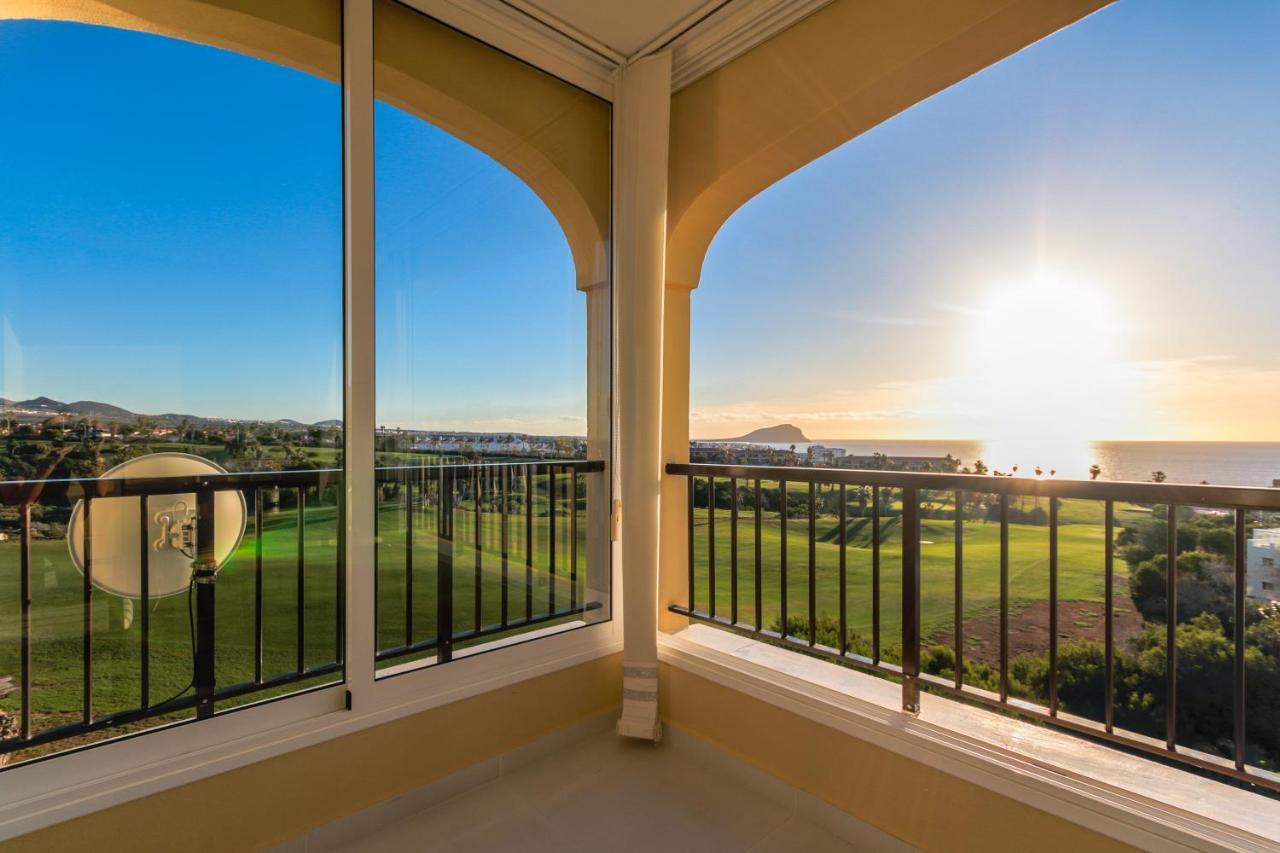 Golf View Apartment - Stunning Ocean View Golf Del Sur San Miguel de Abona Esterno foto