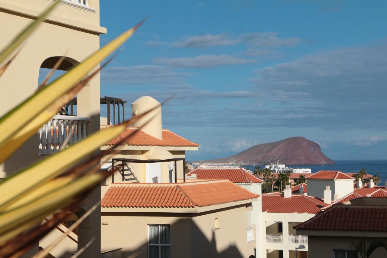 Golf View Apartment - Stunning Ocean View Golf Del Sur San Miguel de Abona Esterno foto