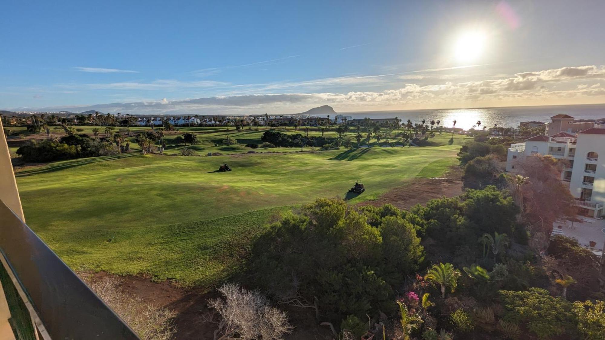 Golf View Apartment - Stunning Ocean View Golf Del Sur San Miguel de Abona Esterno foto