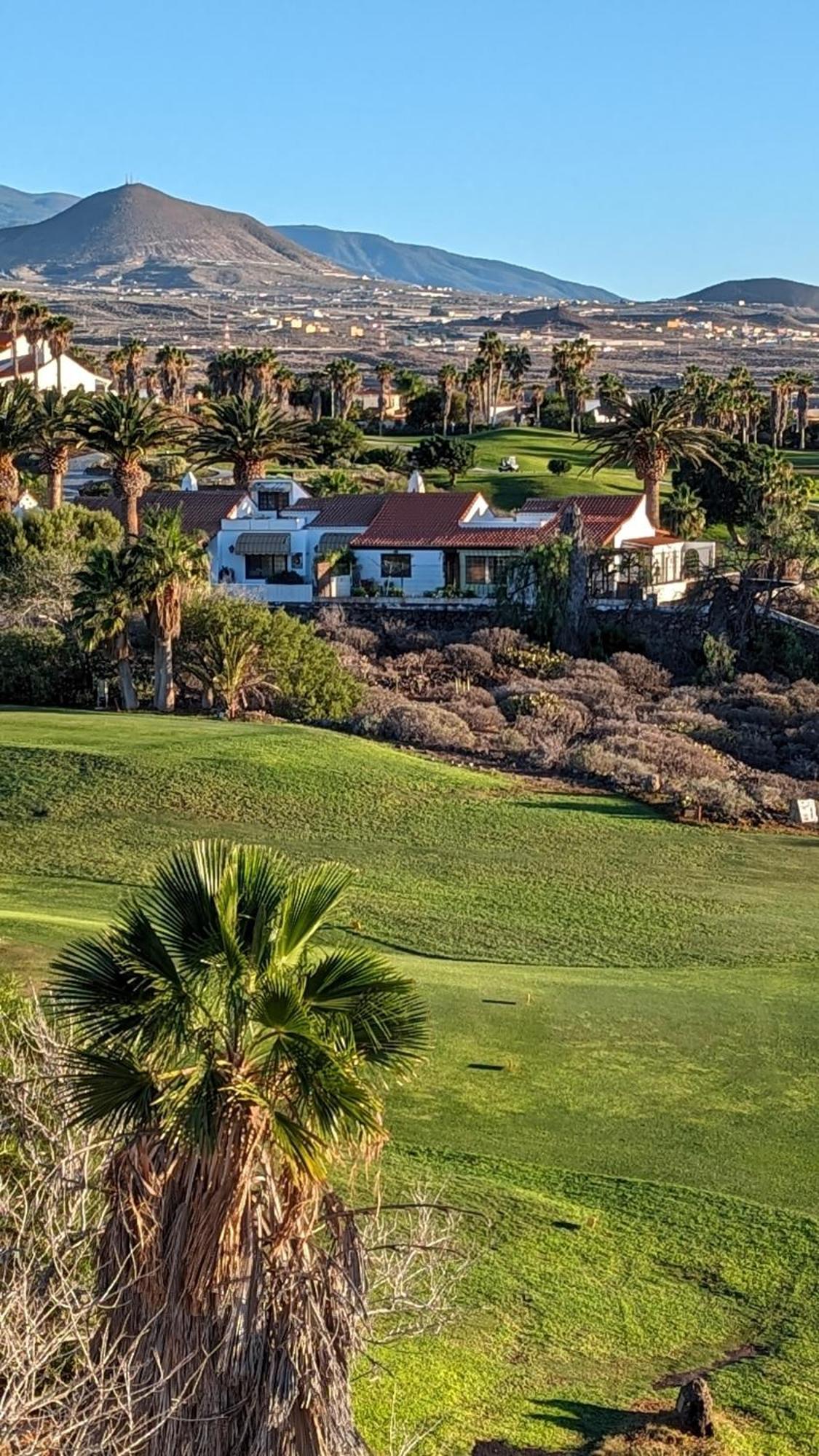 Golf View Apartment - Stunning Ocean View Golf Del Sur San Miguel de Abona Esterno foto